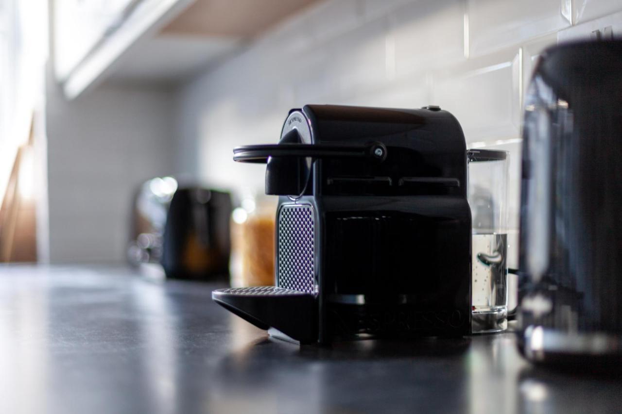 Arte Stays - 3-Bedroom Bright House London, Haggerston, Garden, Parking, 8 Min Walk To Haggerston Station, Weekly Or Monthly Stays, Serviced Accommodation - 7 Guests ภายนอก รูปภาพ